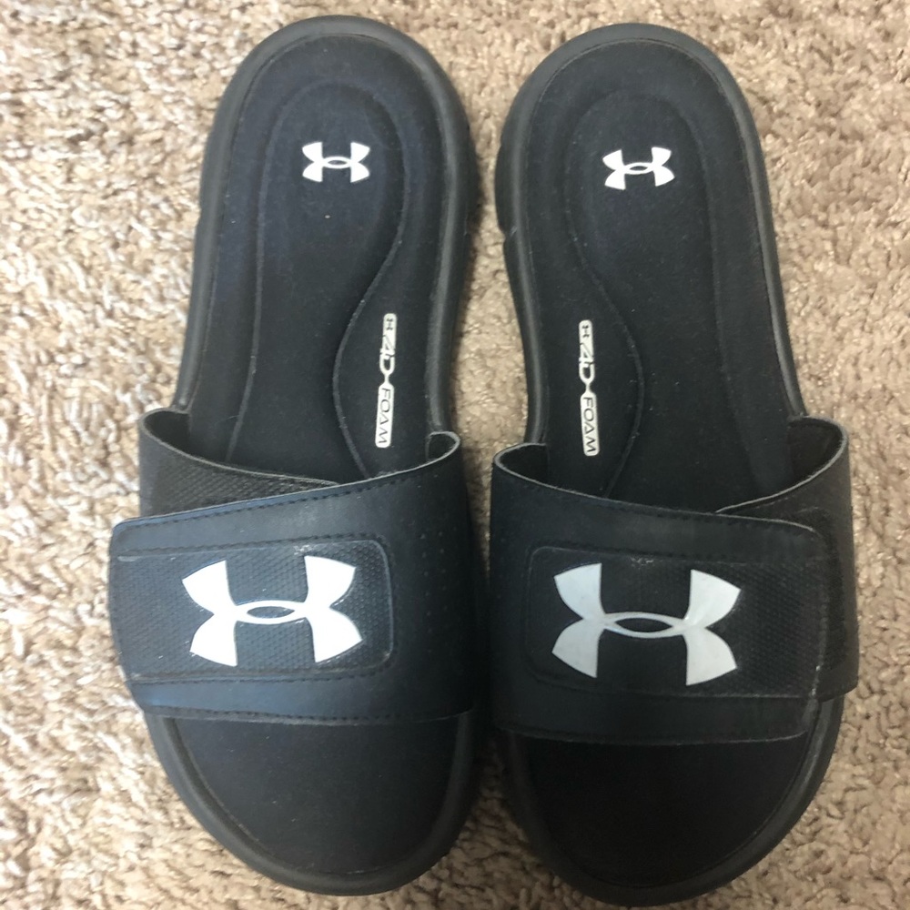 Size 6 Youth Under Armour Slides
